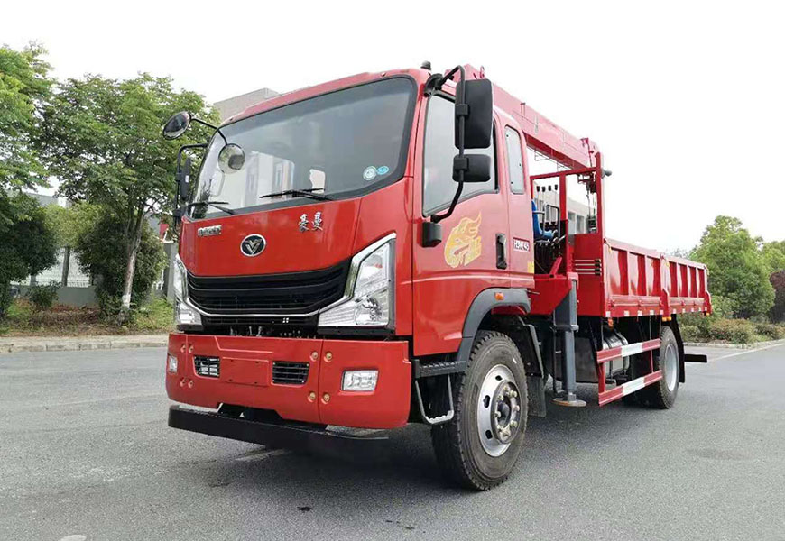 重汽豪曼(國(guó)六)4500軸距8噸隨車(chē)吊